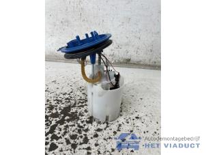 Gebruikte Benzinepomp Volkswagen Polo VI (AW1) 1.0 TSI 12V Prijs € 50,00 Margeregeling aangeboden door Het Viaduct