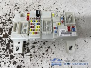 Gebruikte Zekeringkast Ford Kuga I 2.0 TDCi 16V 163 4x4 Prijs € 140,00 Margeregeling aangeboden door Het Viaduct