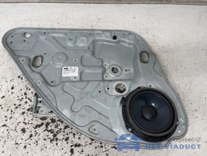 Gebruikte Ruitmechaniek 4Deurs links-achter Ford Kuga I 2.0 TDCi 16V 163 4x4 Prijs € 20,00 Margeregeling aangeboden door Het Viaduct