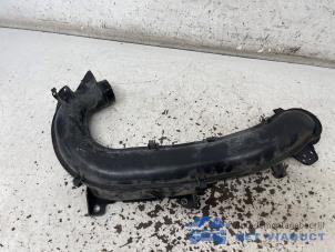 Gebruikte Aanzuigslang Lucht Ford Kuga I 2.0 TDCi 16V 163 4x4 Prijs € 40,00 Margeregeling aangeboden door Het Viaduct