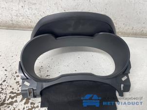 Gebruikte Kilometerteller sierlijst Nissan Micra (K14) 1.0 IG-T 100 Prijs € 40,00 Margeregeling aangeboden door Het Viaduct