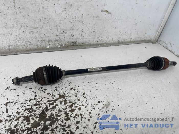 Gebruikte Steekas rechts-voor Nissan Micra (K14) 1.0 IG-T 100 Prijs € 80,00 Margeregeling aangeboden door Het Viaduct