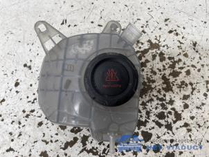 Gebruikte Expansievat Volkswagen Golf VIII (CD1) 1.4 GTE 16V Prijs € 15,00 Margeregeling aangeboden door Het Viaduct