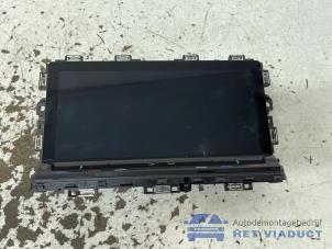 Gebruikte Display Interieur Volkswagen Golf VIII (CD1) 1.4 GTE 16V Prijs € 200,00 Margeregeling aangeboden door Het Viaduct