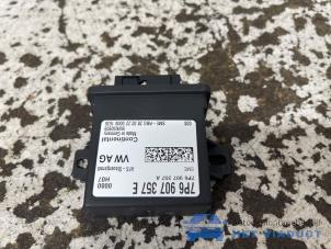 Gebruikte Bochtverlichtings computer Skoda Fabia III Combi (NJ5) 1.0 TSI 12V Prijs € 50,00 Margeregeling aangeboden door Het Viaduct