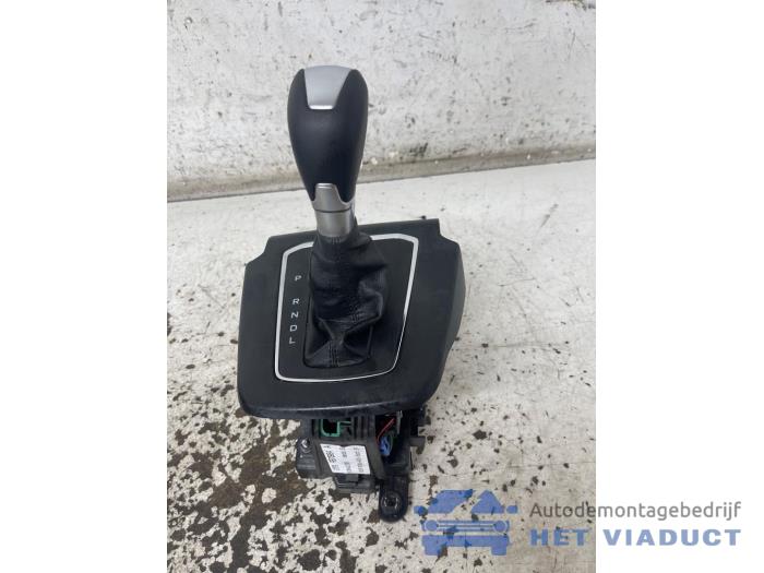 Gebruikte Selectiehendel automaat Ford Focus 4 Wagon 1.0 EcoBoost 12V Hybrid 155 Prijs € 300,00 Margeregeling aangeboden door Het Viaduct