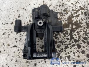 Gebruikte Remklauw (Tang) links-achter Cupra Formentor 2.0 TSI 16V 4Drive Prijs € 130,00 Margeregeling aangeboden door Het Viaduct