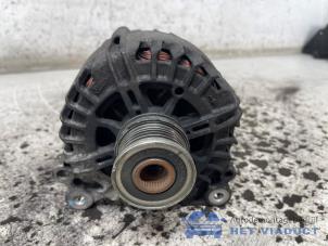 Gebruikte Dynamo Volkswagen Transporter T6 2.0 TDI DRF Prijs € 70,00 Margeregeling aangeboden door Het Viaduct