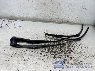 Gebruikte Ruitenwisserarm set Ford Transit Custom 2.0 TDCi 16V Eco Blue 130 Prijs € 30,00 Margeregeling aangeboden door Het Viaduct