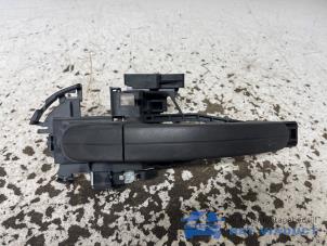 Gebruikte Deurgreep 2Deurs links Ford Transit Custom 2.0 TDCi 16V Eco Blue 130 Prijs € 25,00 Margeregeling aangeboden door Het Viaduct