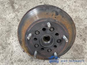 Gebruikte Fusee links-voor Ford Transit Custom 2.0 TDCi 16V Eco Blue 130 Prijs € 50,00 Margeregeling aangeboden door Het Viaduct