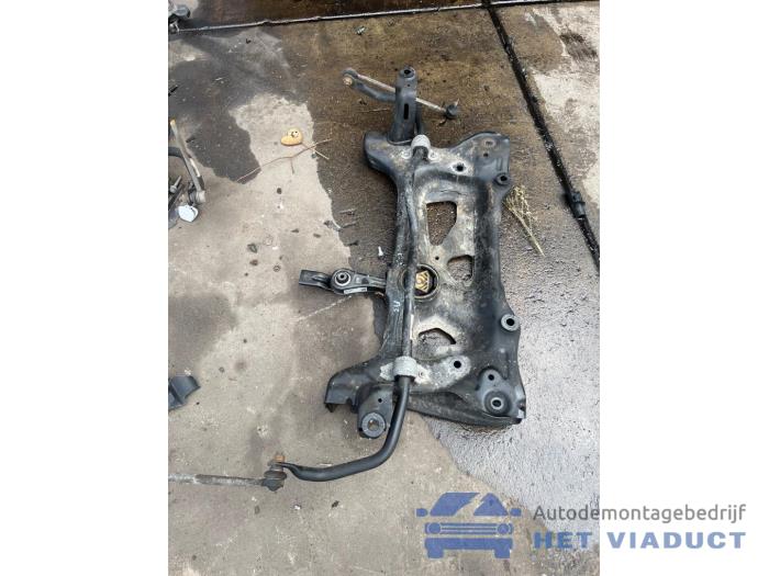 Subframe van een Audi A3 Sportback (8YA) 1.0 30 TFSI 12V 2021