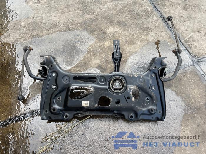 Subframe van een Audi A3 Sportback (8YA) 1.0 30 TFSI 12V 2021