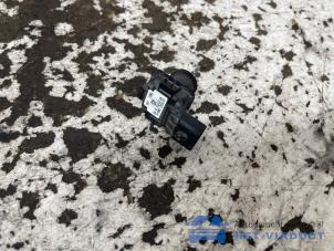 Gebruikte Achteruitrij Camera Ford Transit Custom 2.0 TDCi 16V Eco Blue 130 Prijs € 80,00 Margeregeling aangeboden door Het Viaduct