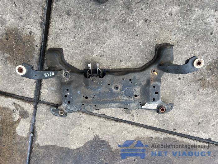 Gebruikte Subframe Ford C-Max (DXA) 1.0 Ti-VCT EcoBoost 12V 125 Prijs € 130,00 Margeregeling aangeboden door Het Viaduct