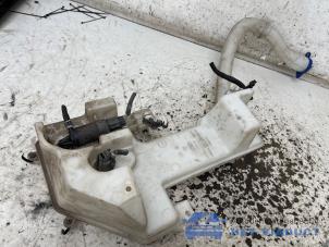 Gebruikte Ruitensproeiertank voor Ford Transit Custom 2.0 TDCi 16V Eco Blue 130 Prijs € 25,00 Margeregeling aangeboden door Het Viaduct