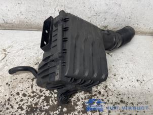 Gebruikte Luchtfilterhuis Audi A3 Sportback (8YA) 1.0 30 TFSI 12V Prijs € 75,00 Margeregeling aangeboden door Het Viaduct