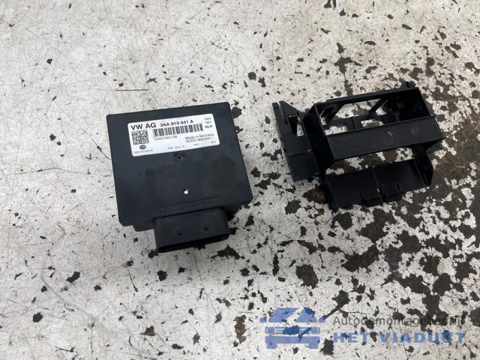Gebruikte Central electronic module Volkswagen Transporter T6 2.0 TDI DRF Prijs € 25,00 Margeregeling aangeboden door Het Viaduct