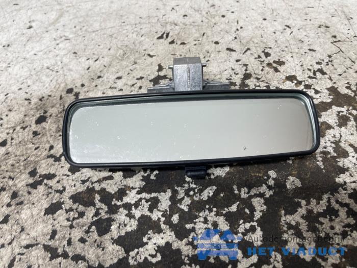 Gebruikte Binnenspiegel Renault Clio V (RJAB) 1.0 TCe 100 12V Prijs € 20,00 Margeregeling aangeboden door Het Viaduct