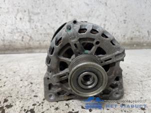 Gebruikte Dynamo Renault Clio V (RJAB) 1.0 TCe 100 12V Prijs € 100,00 Margeregeling aangeboden door Het Viaduct