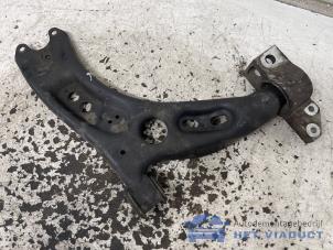 Gebruikte Draagarm rechts-voor Volkswagen Scirocco (137/13AD) 1.4 TSI 122 16V Prijs € 20,00 Margeregeling aangeboden door Het Viaduct