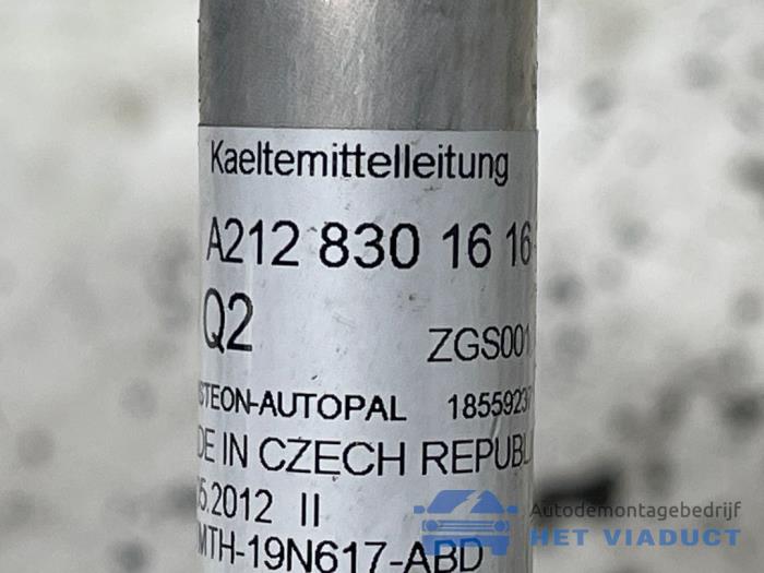 Airco Leiding van een Mercedes-Benz E (W212) E-200 CGI 16V BlueEfficiency 2012