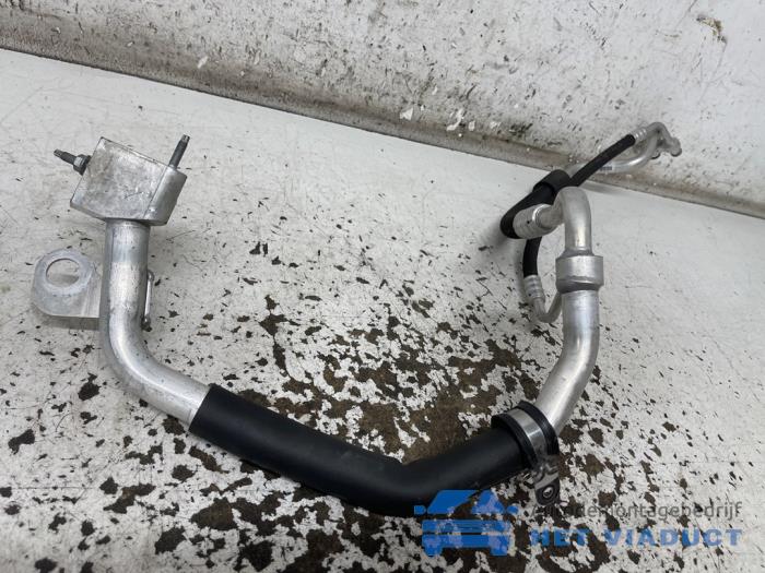 Airco Leiding van een Mercedes-Benz E (W212) E-200 CGI 16V BlueEfficiency 2012