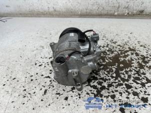 Gebruikte Aircopomp Mercedes E (W212) E-200 CGI 16V BlueEfficiency Prijs € 70,00 Margeregeling aangeboden door Het Viaduct