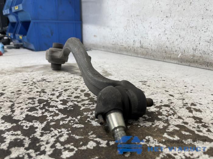 Draagarm onder rechts-voor van een Mercedes-Benz E (W212) E-200 CGI 16V BlueEfficiency 2012