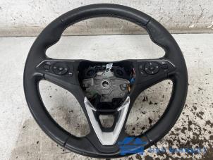 Gebruikte Stuurwiel Opel Crossland (X) 1.2 Turbo 12V Prijs € 120,00 Margeregeling aangeboden door Het Viaduct