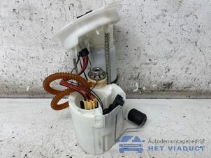 Gebruikte Benzinepomp BMW 3 serie (F30) 330i 2.0 16V Prijs € 70,00 Margeregeling aangeboden door Het Viaduct