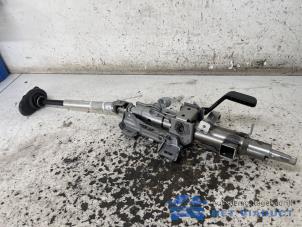 Gebruikte Stuurkolom compleet Renault Twingo III (AH) ZE R80 Prijs € 80,00 Margeregeling aangeboden door Het Viaduct