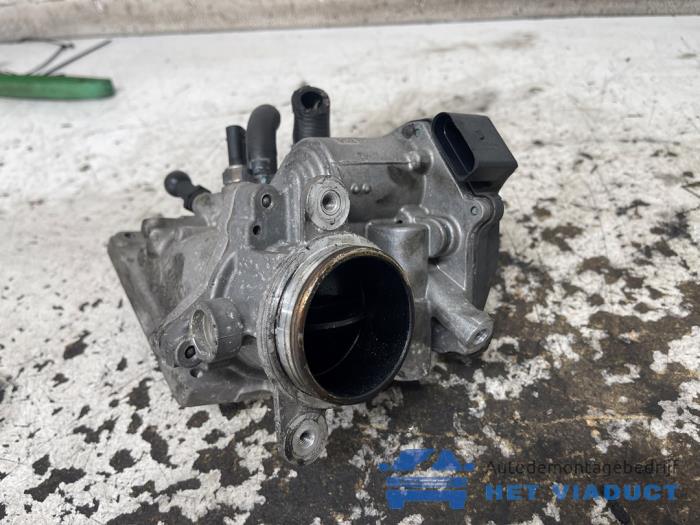 Gebruikte Uitlaat gasklep (EGR) Volkswagen Golf VII (AUA) 1.6 TDI BMT 16V Prijs € 30,00 Margeregeling aangeboden door Het Viaduct