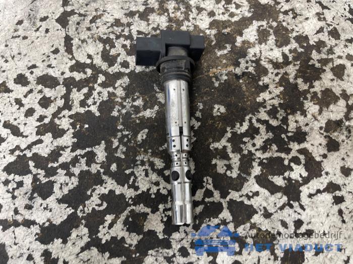 Gebruikte Bobine Volkswagen Polo IV (9N1/2/3) 1.2 Prijs € 10,00 Margeregeling aangeboden door Het Viaduct