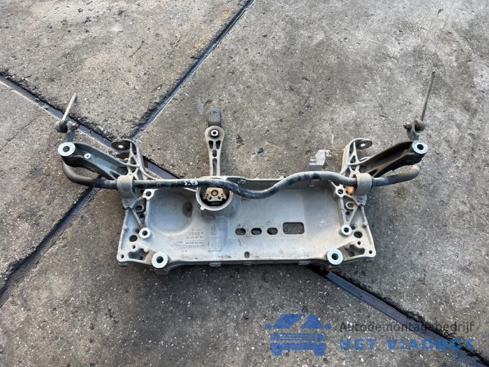 Gebruikte Subframe Audi Q3 (8UB/8UG) 2.0 TDI 16V 136 Prijs € 120,00 Margeregeling aangeboden door Het Viaduct