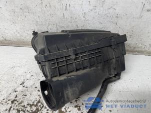 Gebruikte Luchtfilterhuis Audi Q3 (8UB/8UG) 2.0 TDI 16V 136 Prijs € 30,00 Margeregeling aangeboden door Het Viaduct