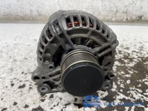 Gebruikte Dynamo Audi Q3 (8UB/8UG) 2.0 TDI 16V 136 Prijs € 50,00 Margeregeling aangeboden door Het Viaduct