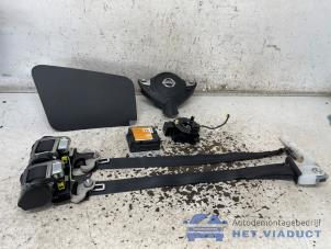 Gebruikte Airbag set Nissan Juke (F15) 1.6 16V Prijs € 500,00 Margeregeling aangeboden door Het Viaduct