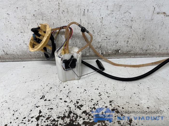 Gebruikte Tank element Pomp Audi Q3 (8UB/8UG) 2.0 TDI 16V 136 Prijs € 120,00 Margeregeling aangeboden door Het Viaduct