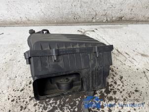 Gebruikte Luchtfilterhuis Volkswagen Golf VII Variant (AUVV) 1.6 TDI BlueMotion 16V Prijs € 50,00 Margeregeling aangeboden door Het Viaduct