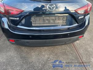 Gebruikte Bumper achter Mazda 3 (BM/BN) 2.0 SkyActiv-G 165 16V Prijs € 400,00 Margeregeling aangeboden door Het Viaduct