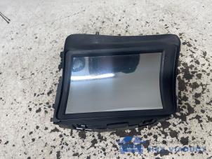 Gebruikte Head-up display Audi A8 (D4) 4.2 TDI V8 32V Quattro Prijs € 650,00 Margeregeling aangeboden door Het Viaduct