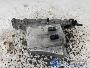 Gebruikte Inlaatspruitstuk Volkswagen Golf VII Variant (AUVV) 1.6 TDI BlueMotion 16V Prijs € 100,00 Margeregeling aangeboden door Het Viaduct