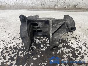 Gebruikte Motorrubber Volkswagen Transporter T5 2.5 TDi PF Prijs € 25,00 Margeregeling aangeboden door Het Viaduct