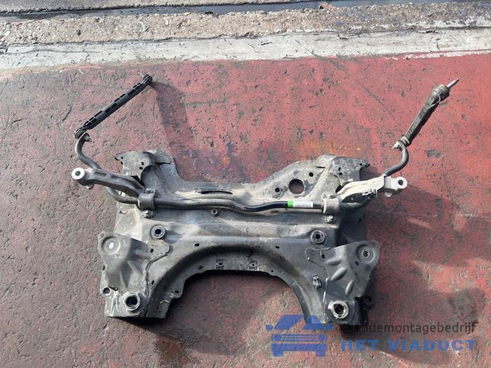 Subframe van een Opel Astra L Sports Tourer (F4/FC/FN/FR) 1.2 Turbo 110 12V 2023