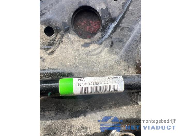 Subframe van een Opel Astra L Sports Tourer (F4/FC/FN/FR) 1.2 Turbo 110 12V 2023