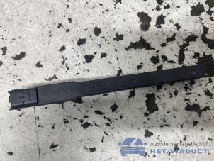 Gebruikte Keyless entry antenne Opel Astra L Sports Tourer (F4/FC/FN/FR) 1.2 Turbo 110 12V Prijs € 20,00 Margeregeling aangeboden door Het Viaduct