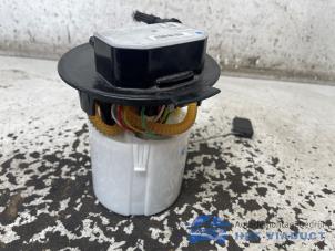 Gebruikte Benzinepomp Opel Astra L Sports Tourer (F4/FC/FN/FR) 1.2 Turbo 110 12V Prijs € 225,00 Margeregeling aangeboden door Het Viaduct