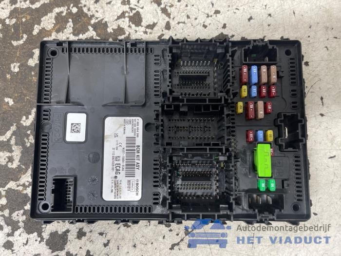 Gebruikte Module Bodycontrol Ford Transit Courier 1.5 EcoBlue Prijs € 110,00 Margeregeling aangeboden door Het Viaduct