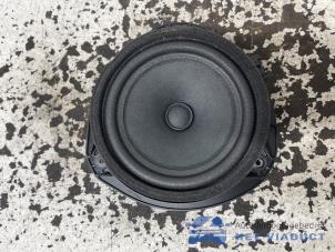 Gebruikte Luidspreker Ford Transit Courier 1.5 EcoBlue Prijs € 40,00 Margeregeling aangeboden door Het Viaduct